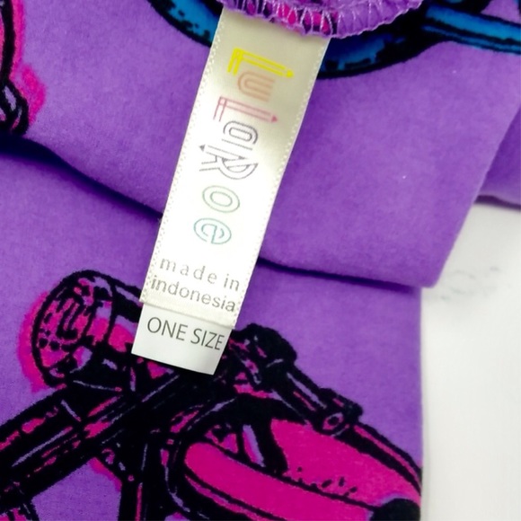 LuLaRoe OS Leggings Motorcycles
VERY RARE UNICORN - Picture 3 of 7